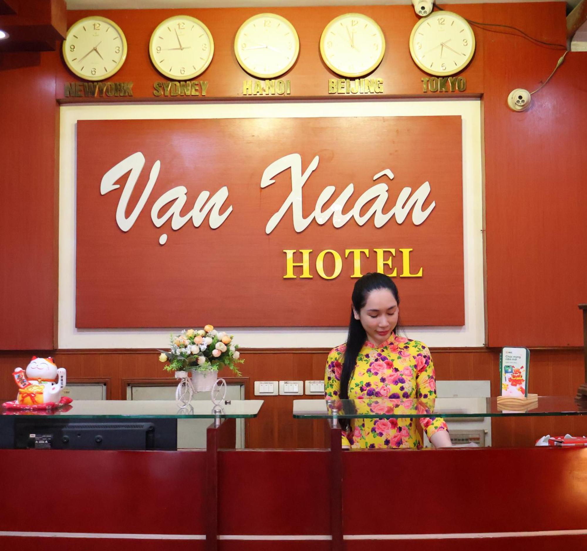Van Xuan Hotel Hanoi Dış mekan fotoğraf